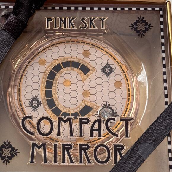 PINK SKY Tile Design Makeup Beauty Monogram C Compact Mirror Case Accessory NWT - Picture 4 of 4